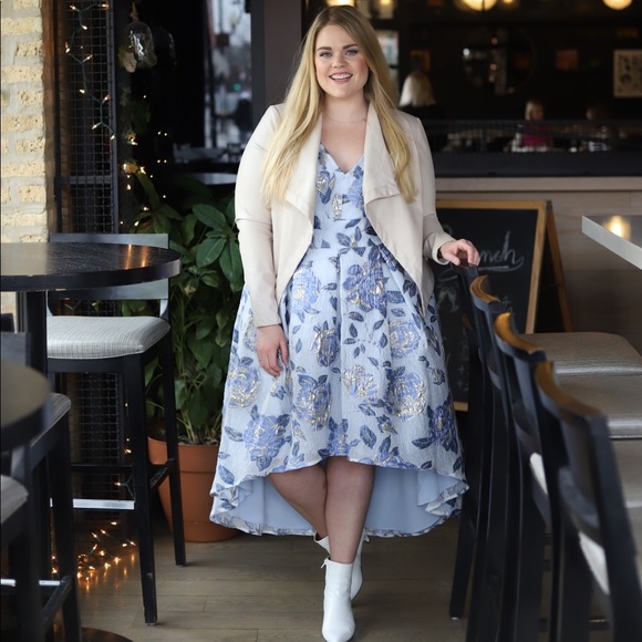 Meet the seller!! 😘 - Picture 1 of 8